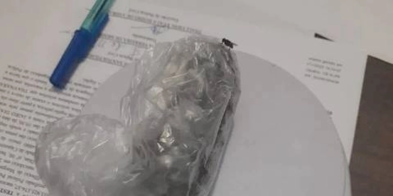  Jovem é presa em flagrante tentando entrar com droga no ânus, no Presídio de Cajazeiras 