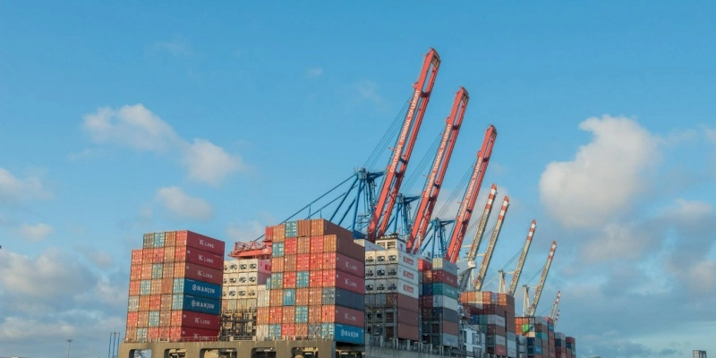 FIEP oferta capacitação sobre logística internacional