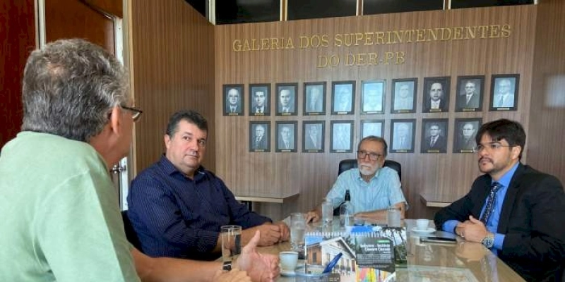 DER e Famup discutem parcerias para viabilizar retirada de animais de rodovias da malha estadual