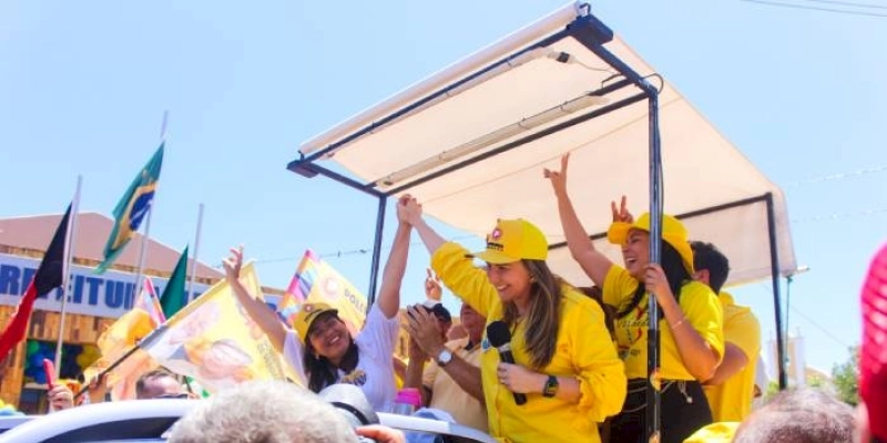 Na largada da Caravana 40, prefeita de Bom Jesus reafirma apoio a João e anuncia voto em Pollyanna