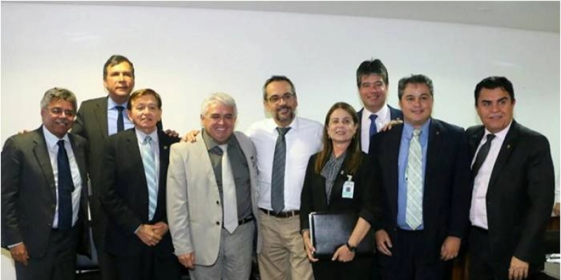 João Henrique e Edna Henrique consideram positiva reunião com reitores, bancada federal e ministro da Educação