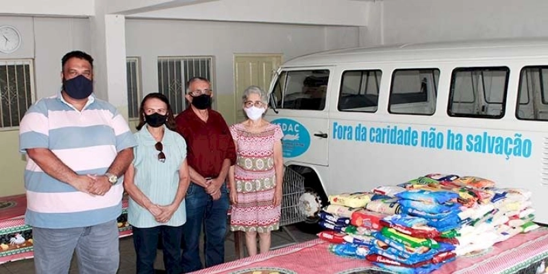 Creci-PB faz doação de 150 Kg de alimentos à Casa da Vovozinha