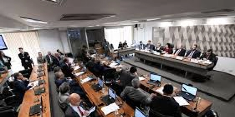 PEC que pode liberar R$ 220 bi para abater dívida pública brasileira deve ser votada na CCJ do Senado nesta quarta-feira (4)