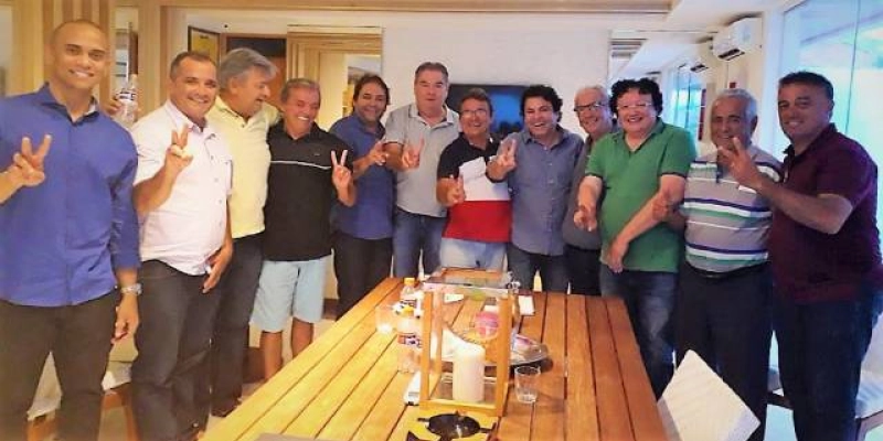 O afunilamento, os acordos, as formações de blocos, Zenildo e Lindolfo lideram reunião com Vereadores em Sousa 