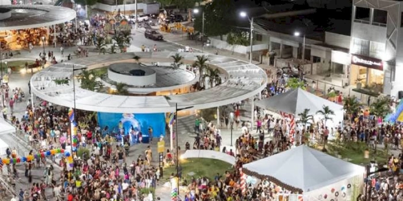 Em São José de Piranhas, prefeitura celebra Dia das Crianças com multidão na Praça Central
