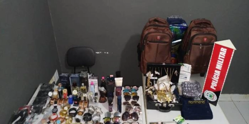 Polícia impede furto em loja e prende suspeitos do crime nesta quarta-feira