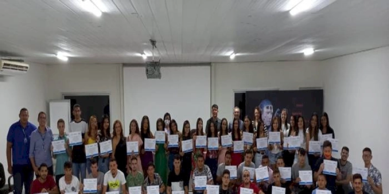 Formação Profissional: SENAI PB prepara mais de 100 jovens aprendizes para a indústria de Calçados