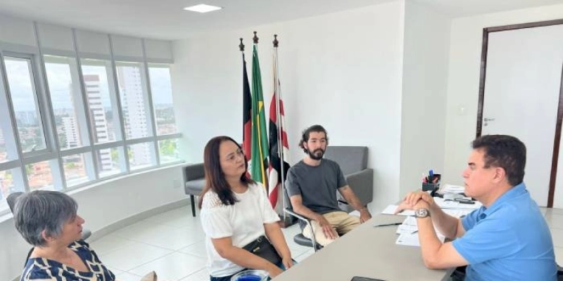 Wilson Santiago recebe representantes dos Fisioterapeutas e Terapeutas Ocupacionais da Paraíba e discute Piso Salarial