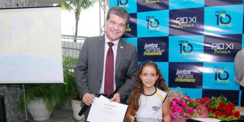 Filha de servidora do MPF na PB ganha prêmio nacional em concurso escolar realizado pela CGU