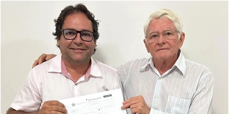 Odair José assina ficha de filiação ao Partido dos Trabalhadores em Sousa