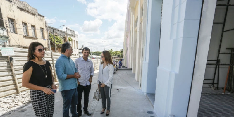 Luciano Cartaxo e Romero Rodrigues visitam obras da Villa Sanhauá e trocam experiências em João Pessoa