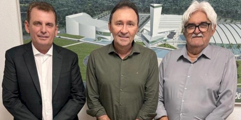 Chico Mendes se reúne com prefeitos aliados e secretário estadual, em João Pessoa 