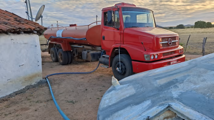 carro_pipa2.jpg