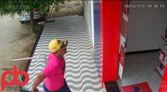 Assalto em Santa Cruz