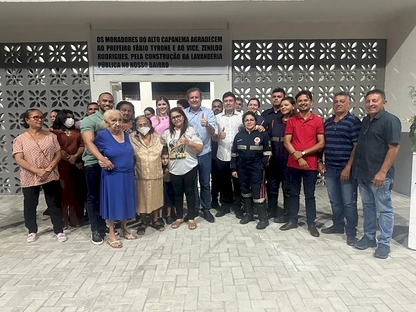 Prefeitura Fábio Tyrone, realiza inauguração de Lavanderia