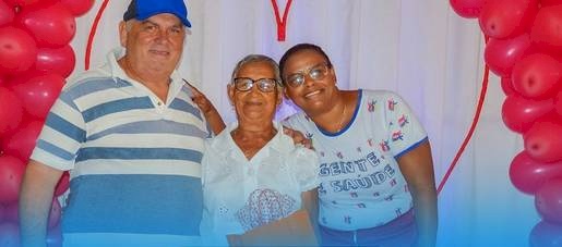 Comemoração do Dia das Mães do grupo de idosos do SCFV