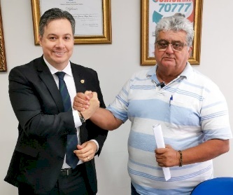 Prefeito de Vieirópolis Célio da Usina e o Deputado Júnior Araújo