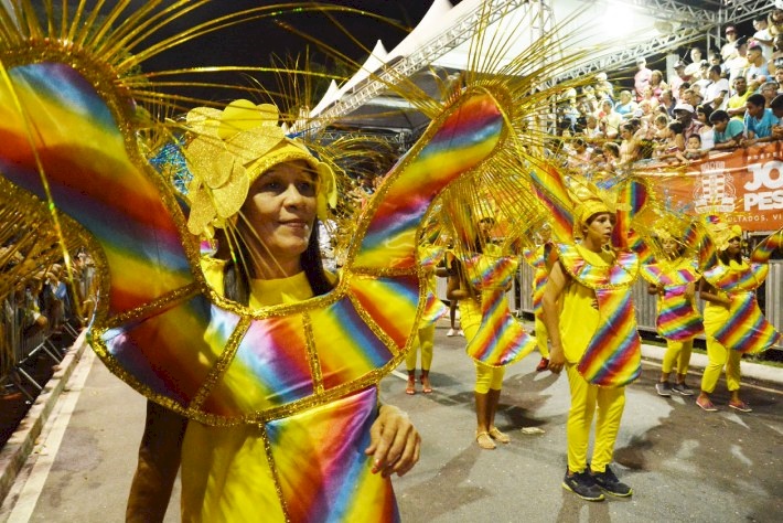 Desfile das Escolas de Samba no Carnaval em João Pessoa