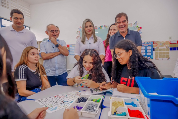 Apresentação de obras e equipamentos a parlamentares de Pernambuco