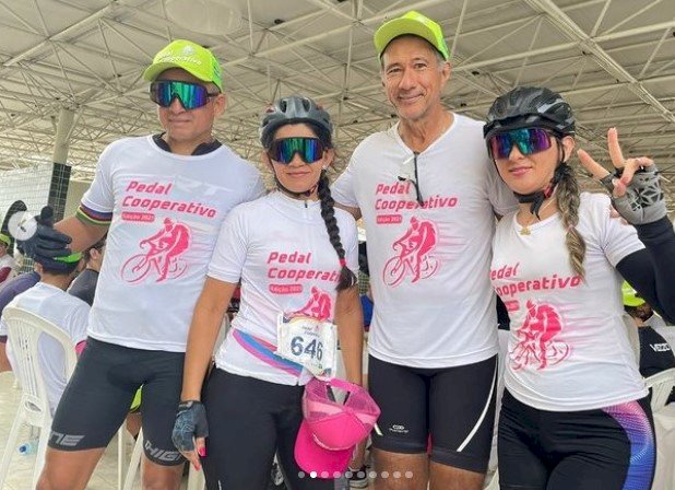 Mais de 400 ciclistas participam do “Pedal Cooperativo”, e arrecadam 425 quilos de alimentos neste domingo em Sousa com apoio da Unimed e Sincred 