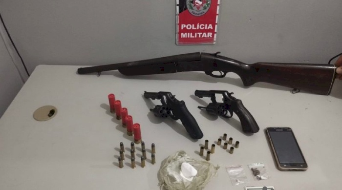 Material ilícito apreendido pela Polícia Militar