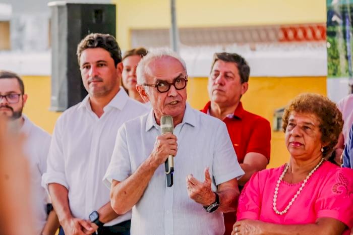 Entrega de ruas pavimentadas e urbanizadas no João Paulo II, em JP