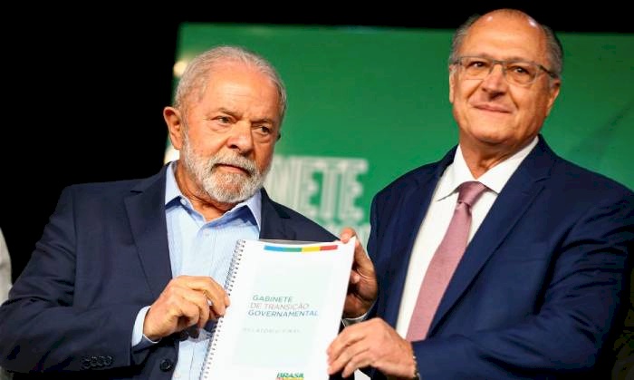 Relatório final onde alerta sobre as emergências fiscais e orçamentárias do país
