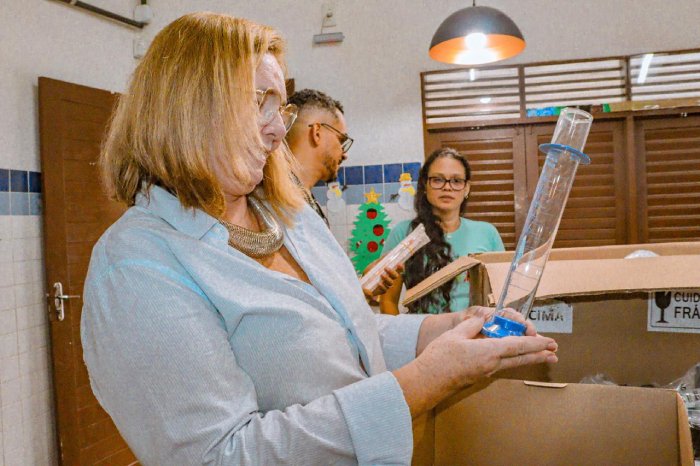 kits modernos de equipamentos para laboratórios de Ciências