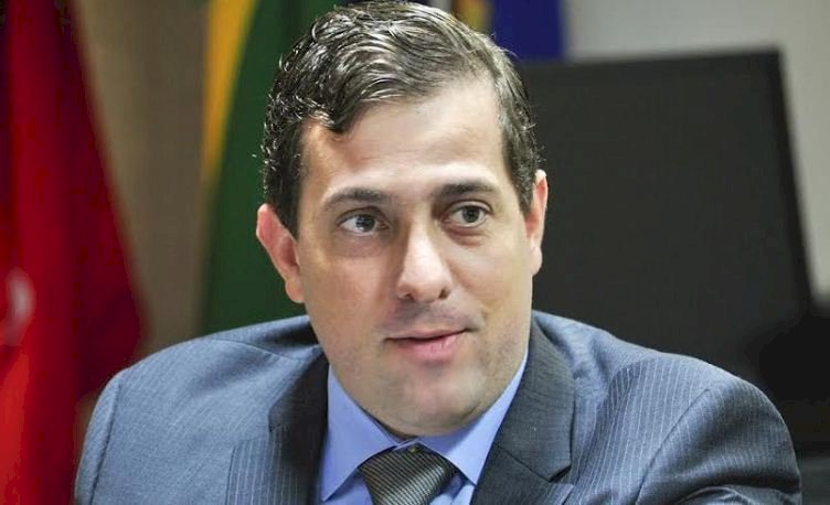 Gervásio e parlamentares de quatro partidos enviam carta à OMC pedindo quebra de patentes de remédios e vacinas contra Covid-19