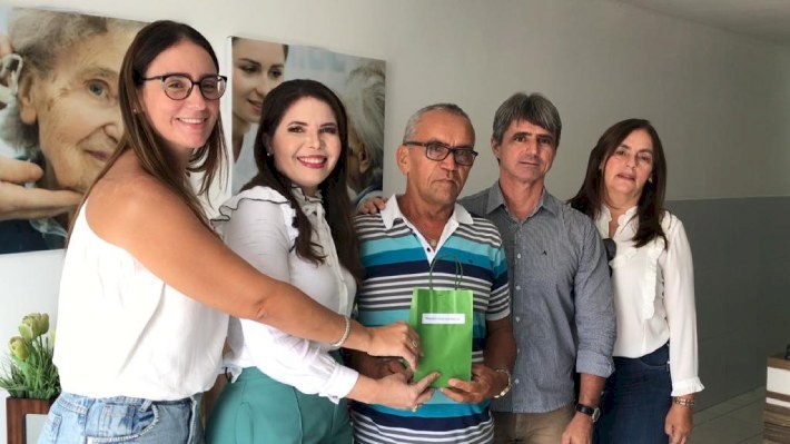 Ortoclinica, distribui aparelhos auditivos em Sousa