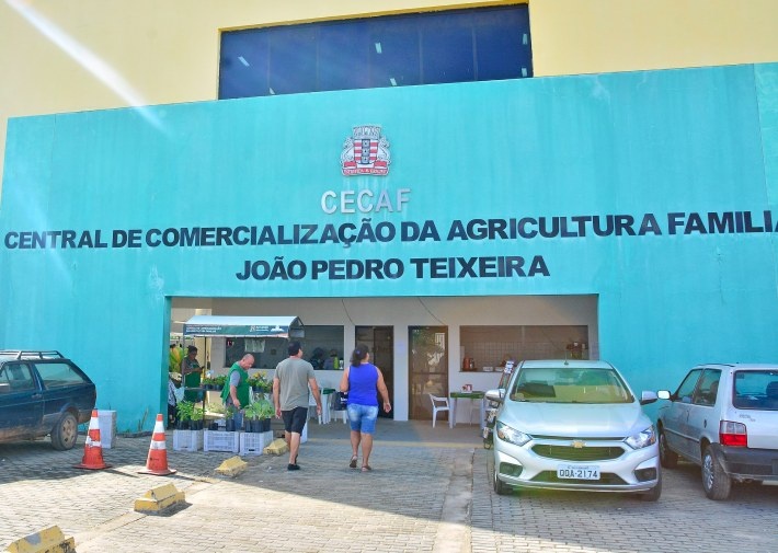 Central de Comercialização da Agricultura Familiar (Cecaf), no José Américo