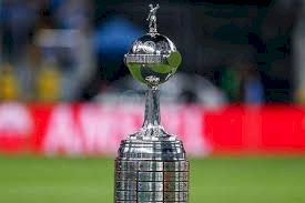 Rubro-negros Flamengo e Athletico Paranense