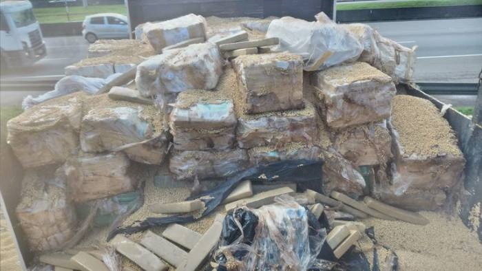 3.950 quilos de maconha