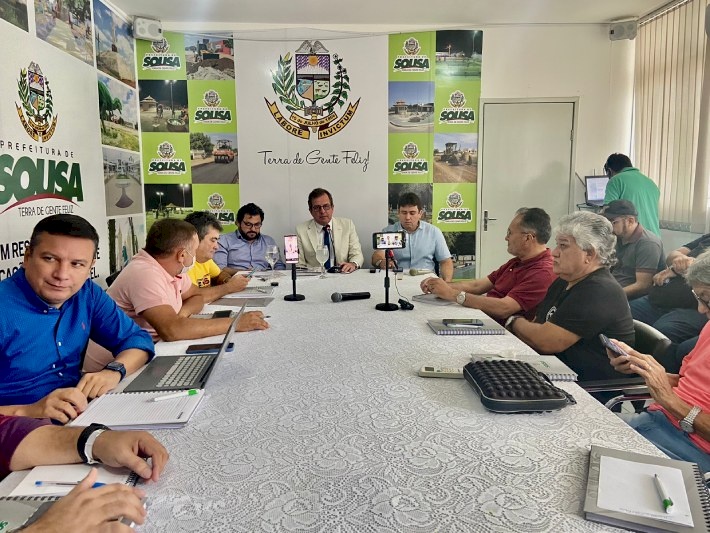 Coletiva de Imprensa com o Prefeito Fábio Tyrone