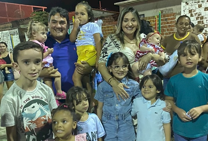 Prefeito Lucas e a 1a Dama Léa Braga festejam o dia das Crianças