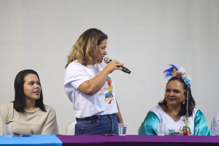 Campanha "Meu corpo não é sua folia" alerta que importunação sexual é crime