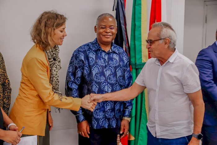 Termo de compromisso técnico com membros do Tribunal Administrativo de Moçambique