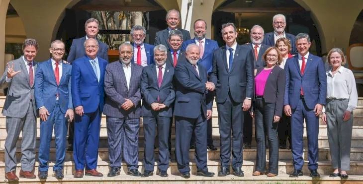 Em Brasília, Veneziano participa de almoço com Lula na residência do Presidente do Senado, Rodrigo Pacheco