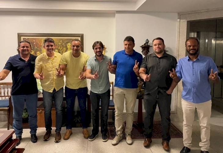 Pedro com lideranças politicas