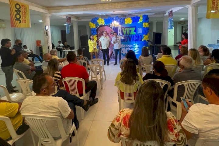 O deputado estadual Lindolfo Pires esteve presente à reunião e reconheceu a importância da cidade eleger um representante 