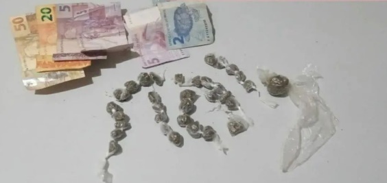 Drogas apreendidas pela polícia militar na cidade do Conde 