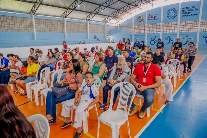 Ordem de serviço para construção de calçadas com acessibilidade