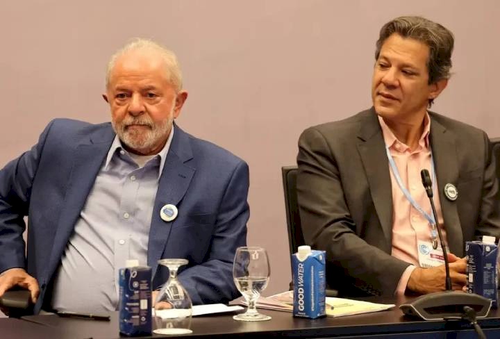 Presidente Lula, e o ministro da economia,  Haddad