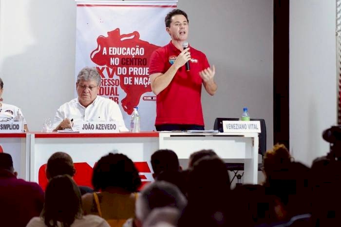 Debate com os trabalhadores de Educação da Paraíba