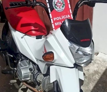Motocicleta recuperada pela polícia em Santa Luzia 