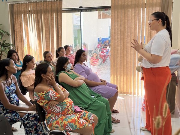 Entrega de enxovais através do Programa Meu Bebê, realizada pela prefeitura de Sousa 