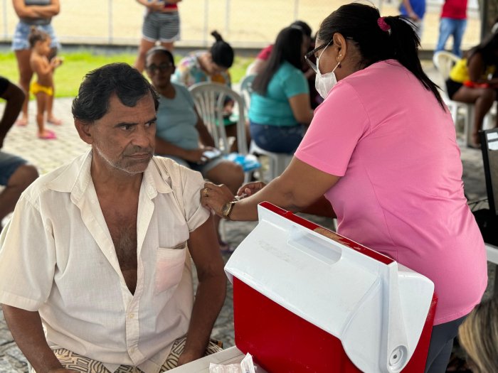 Caravana do Cuidar realiza mais de 160 atendimentos no bairro Padre Zé
