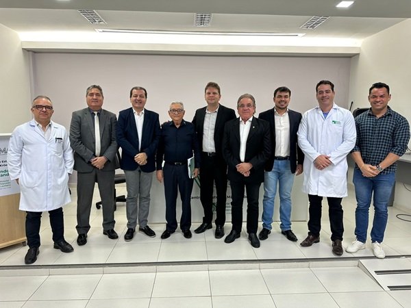 Aula inaugural para a equipe técnico-administrativa do Laureano, em Sousa