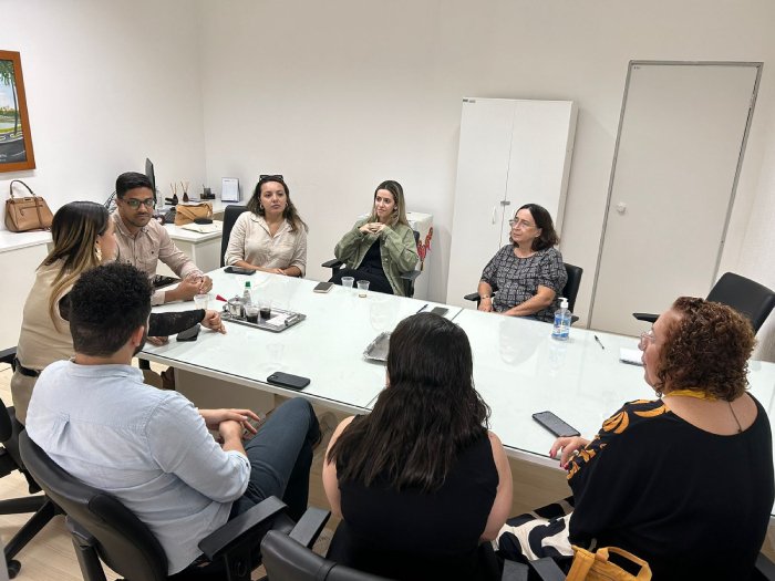 Encontro com representantes da Prefeitura do Recife