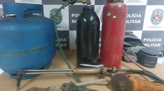 Material  que foi usado para violar cofre de posto de combustível
